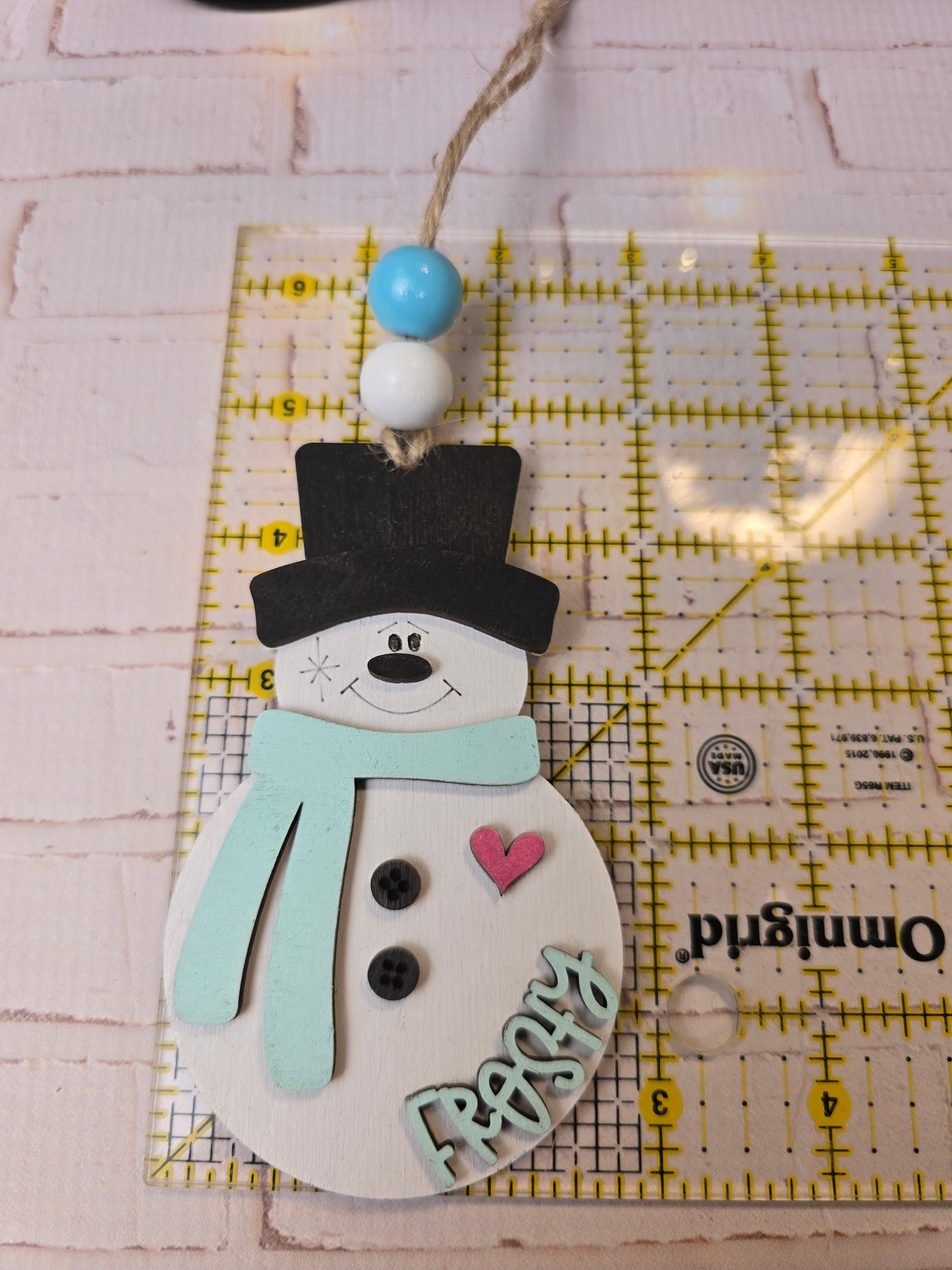Ornament - Frosty the snowman  OR1009-25 - Hand Painted Christmas Ornament