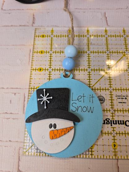 Ornament - Let it snow OR1016-25 - Hand Painted Christmas Ornament