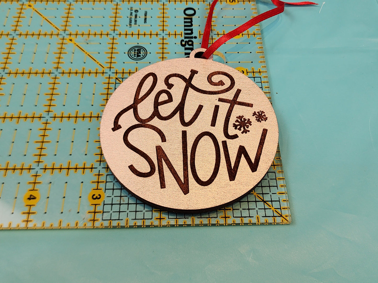 Ornament| Wood Let it snow engraved ornaments |  gift | Friend gift |  | Merry Christmas!| handmade limited selection