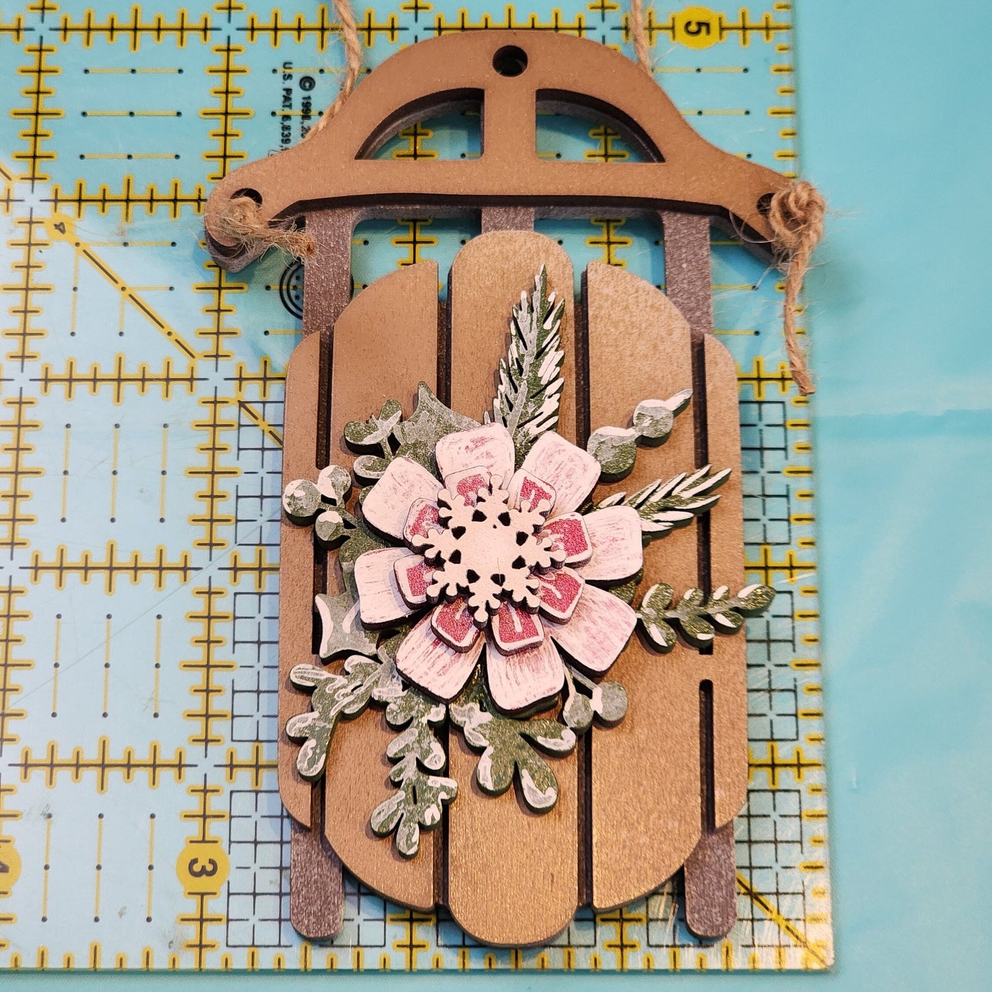 Ornament| A Christmas sled - bow |  gift | Friend gift | sledding | Jingle all the way | Merry Christmas!